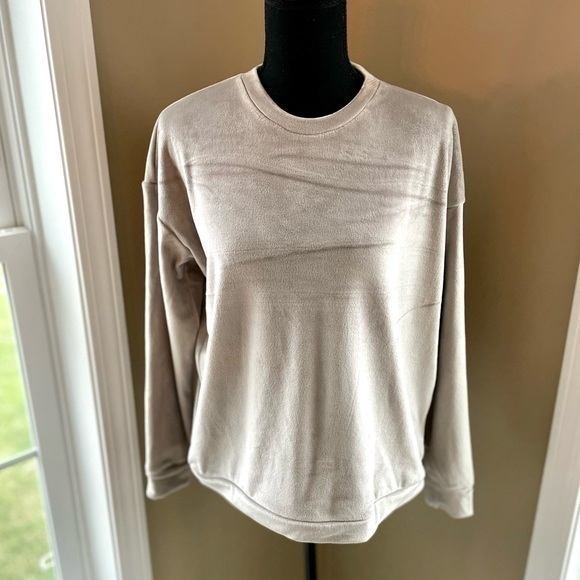 THEO & SPENCE | Relaxed Crew Neck Sweater - Picture 1 of 4